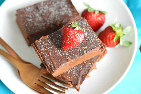 Flourless Dark Chocolate Ganache Brownies